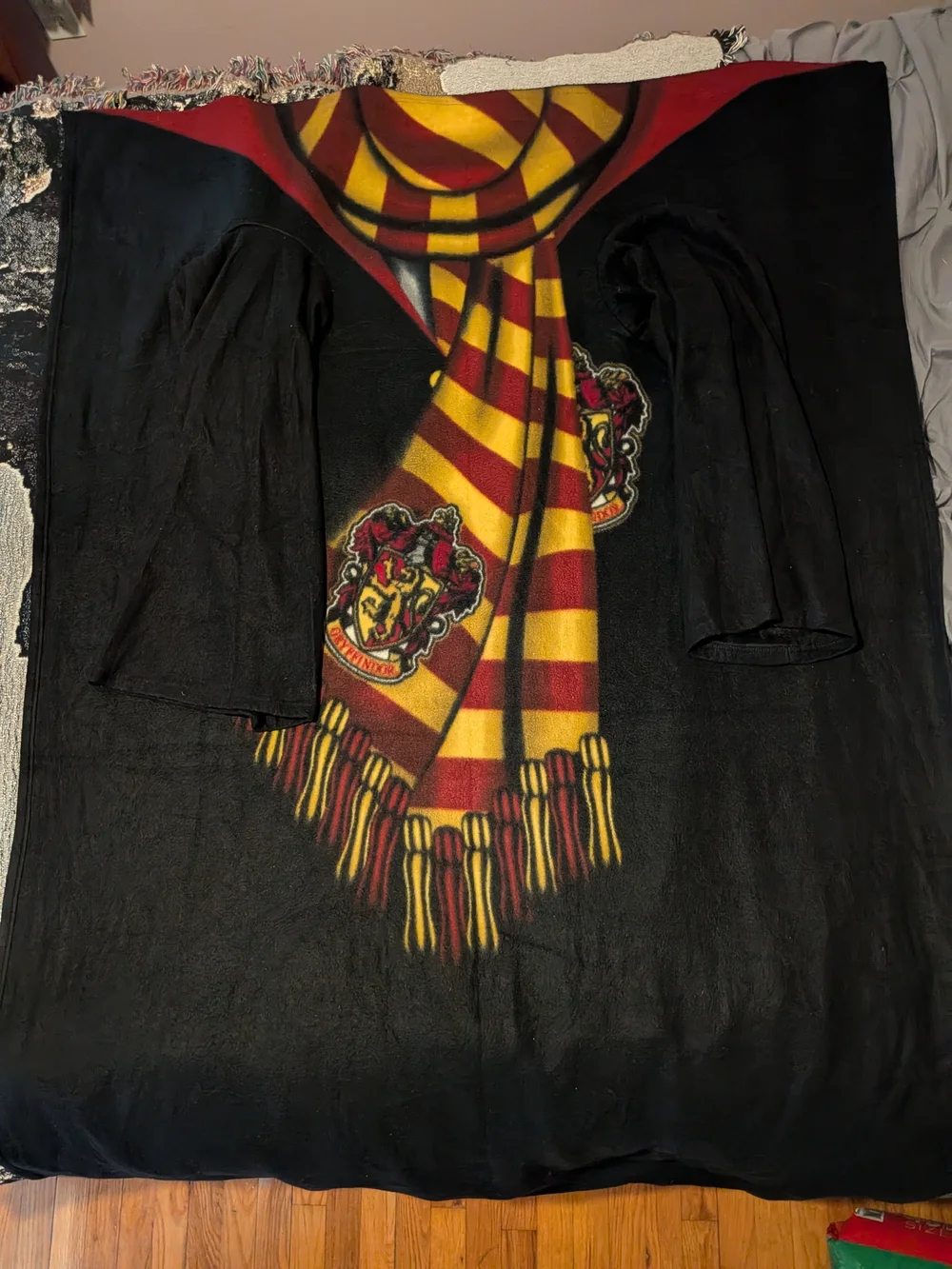 Black Gryffindor Scarf Print Snuggie Blanket